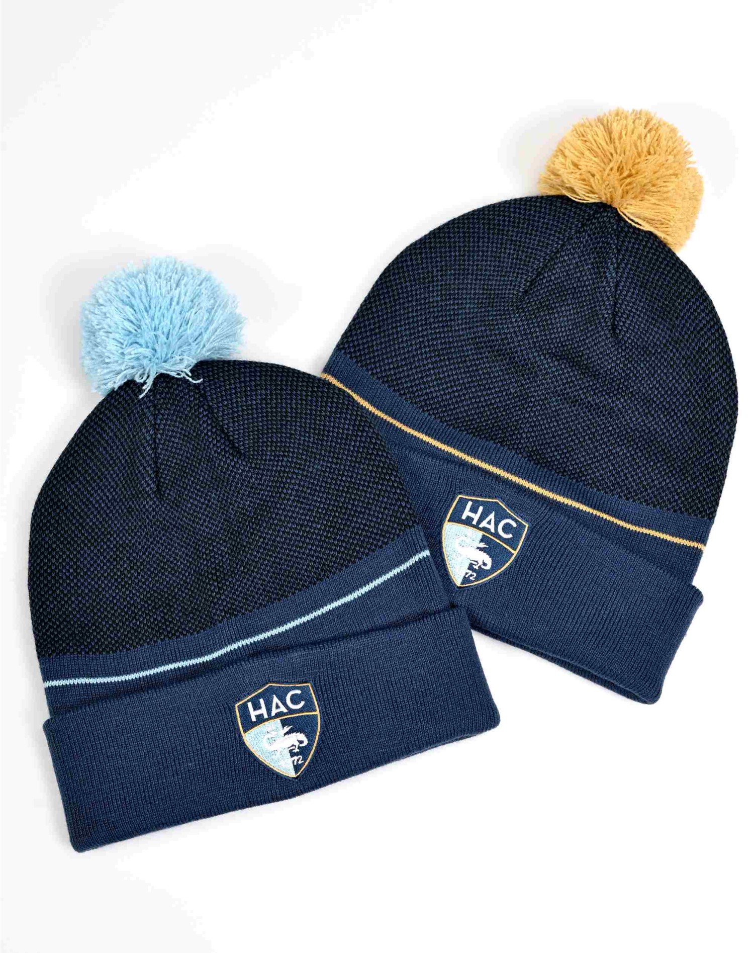 Bonnet Pompom Or - Face 2 modèles Bonnet Pompom Or - Face 2 modèles