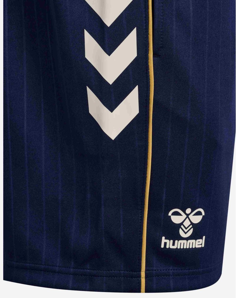 Short Sortie 26/27 - hummel