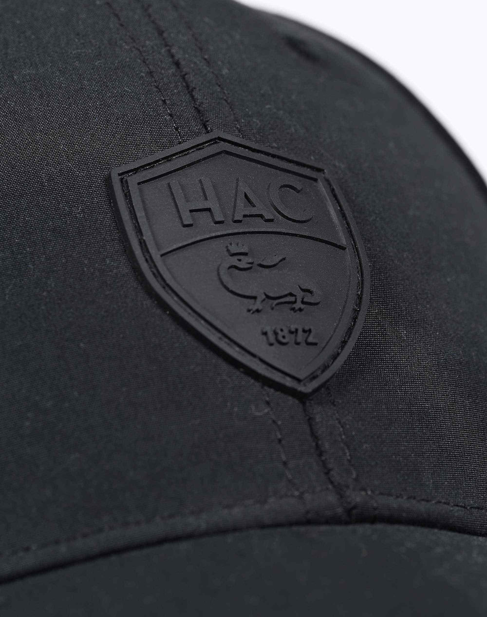 Casquette Technique Noire - Détail Logo